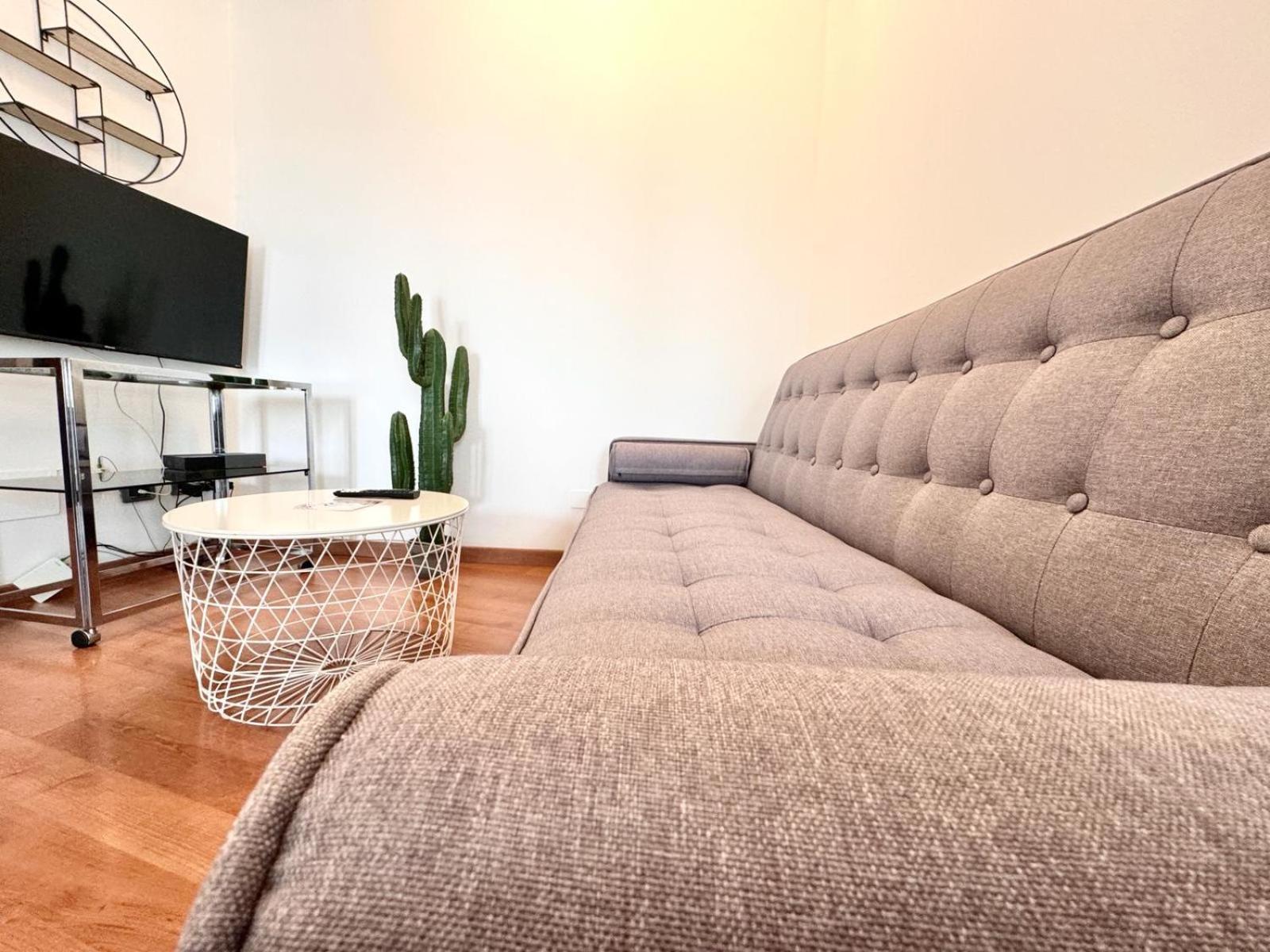 Comecasa 2 Bedrooms Apartment 450Mt From Duomo Мілан Екстер'єр фото